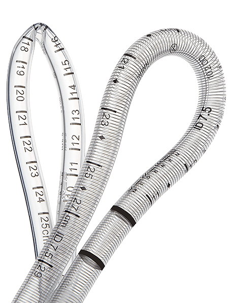 Армирование металлической спиралью поддерживает свободную проходимость дыхательных путей при сложной оральной или назальной интубации