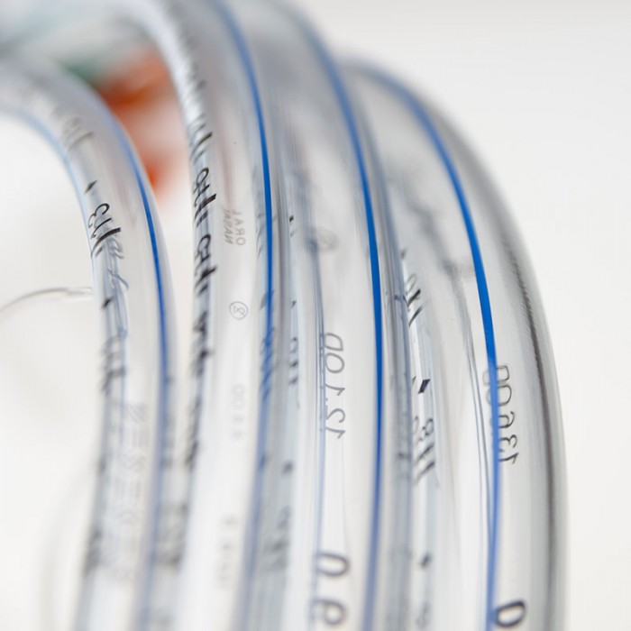 Рентгеноконтрастная линия
позволяет четко идентифицировать трубку на рентгеновском снимке