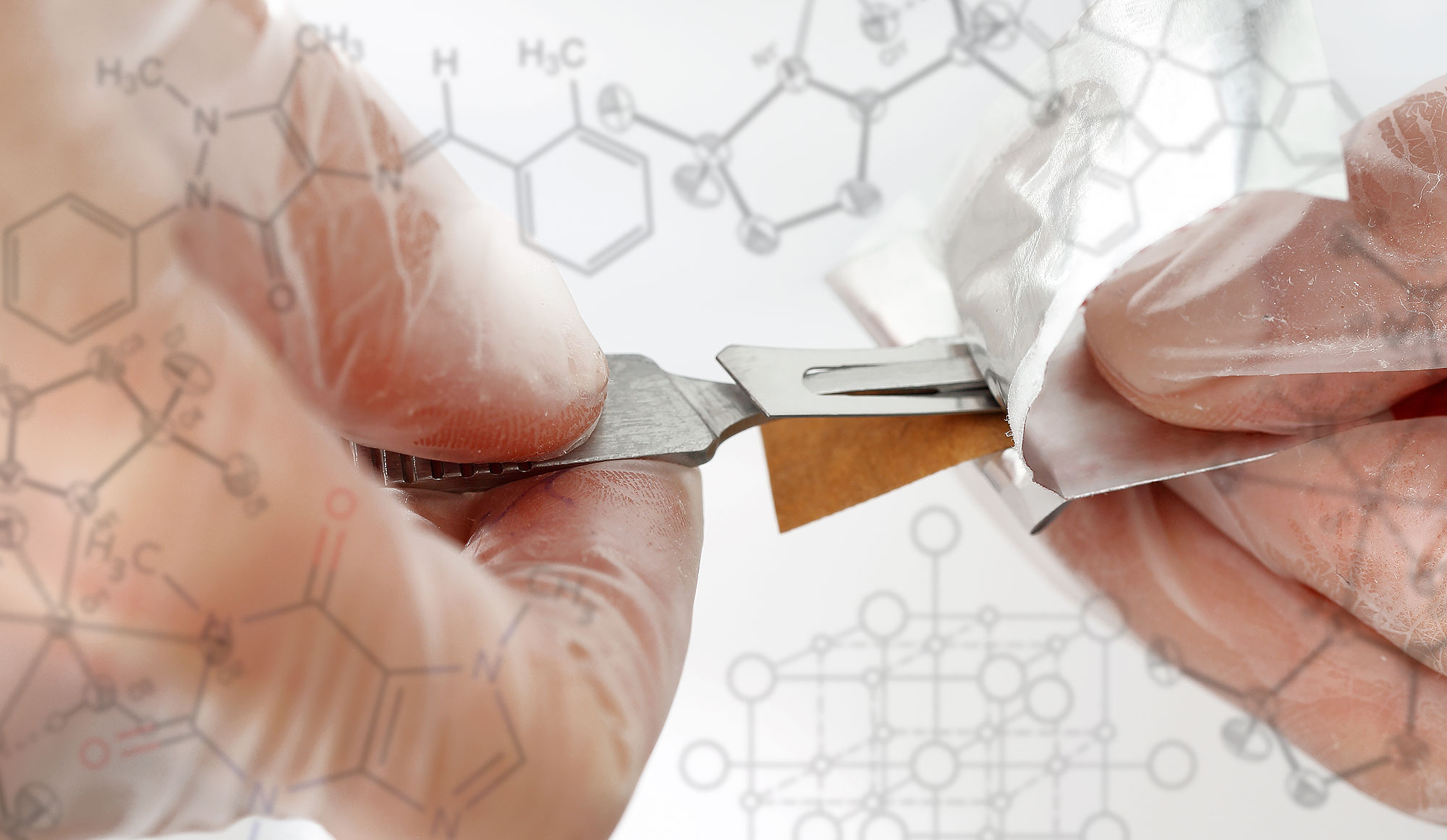 Скальпели и лезвия. Углеродистая и нержавеющая сталь – на чем остановить свой выбор?